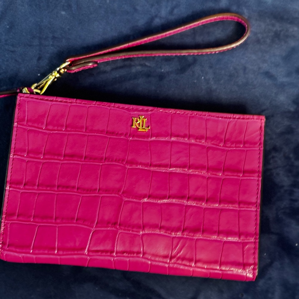 🌈Ralph Lauren Fuchsia Croc-Embossed Wristlet🌈😎🎁🎁🎁🎁🎁🎁🎁🎁🎁🎁🎁🎁🎁🎁💝🎁😎
